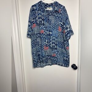 Island Shores  Hawaiian Men Short Sleeve Button down Blue Geometric With Flags